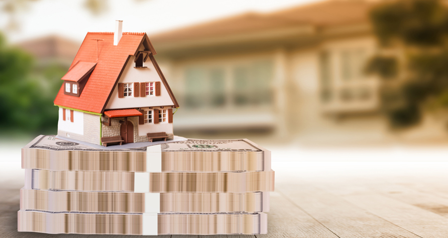 Mortgage Rates Fall; Recession Fears Rise